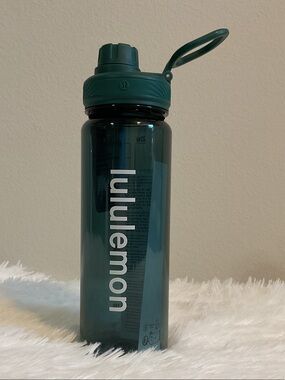 Lululemon Back To Life Clear Bottle 24oz - Color(Deep Marina/Polo Pastel)